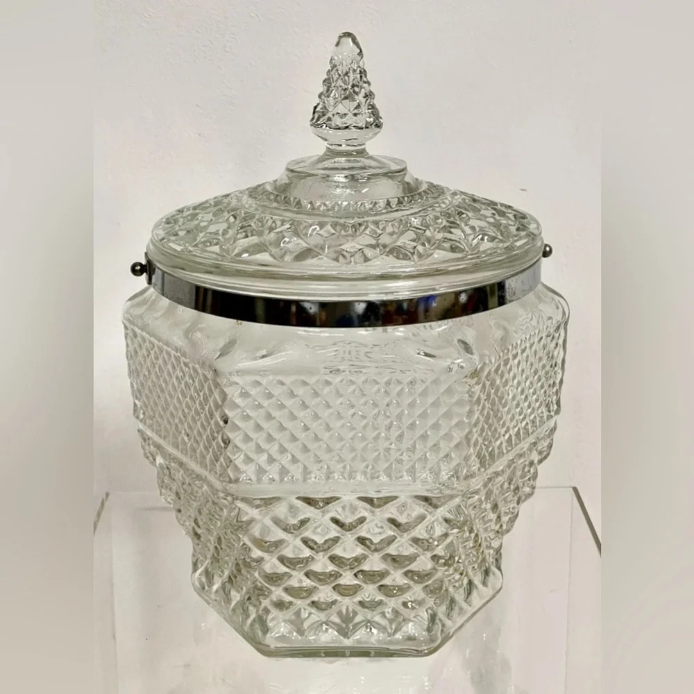 Anchor Hocking Clear Glass Lidded Jar, Ice Bucket, or Canister - Picture 1 of 5